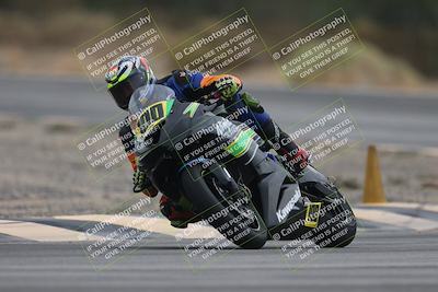 media/Sep-21-2025-Race Pace (Sun) [[98bf33ef95]]/Verified/4-Turn 3 (920am)/